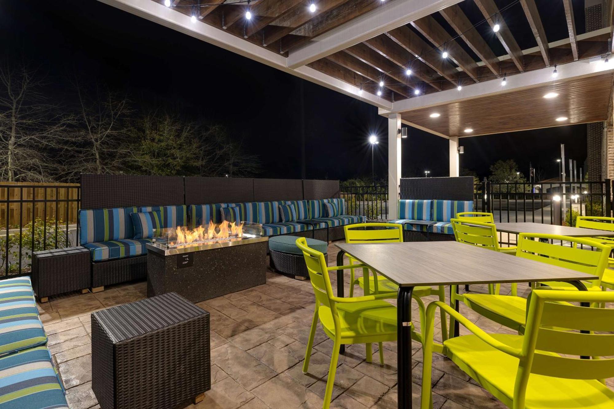 Home2 Suites By Hilton Blythewood, Sc Экстерьер фото